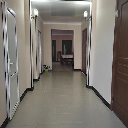 Гостевой Дом Лума Hotel Szuhumi Kültér fotó