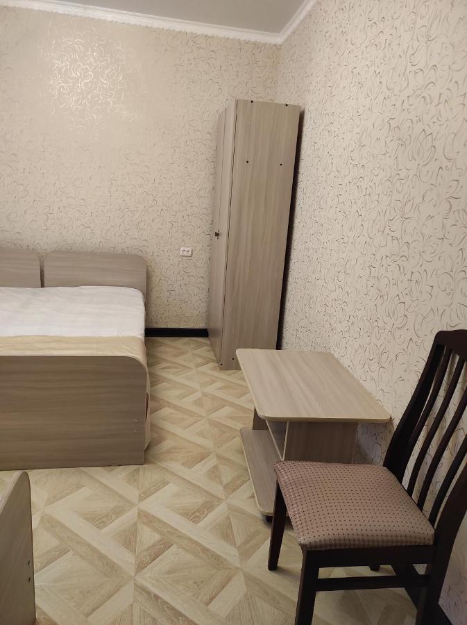 Гостевой Дом Лума Hotel Szuhumi Kültér fotó